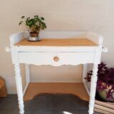 Old dressing table