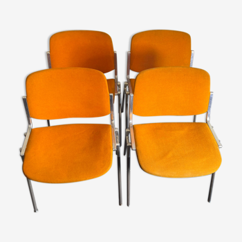 Chairs model dsc 106 design Giancarlo Piretti for Castelli