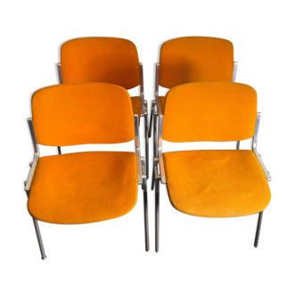 Chairs model dsc 106 design Giancarlo Piretti for Castelli