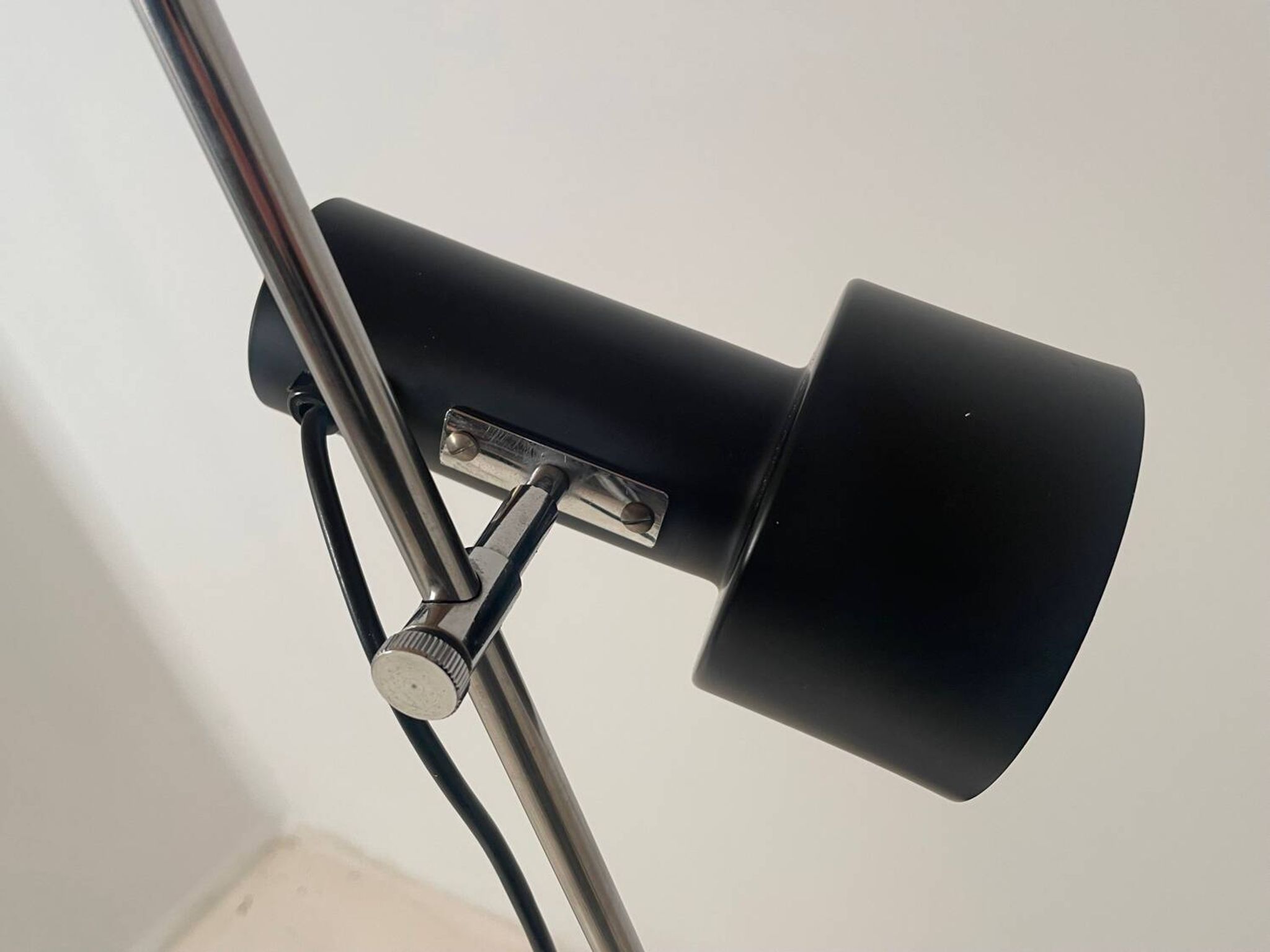 Lampe orientable de lecture 1960