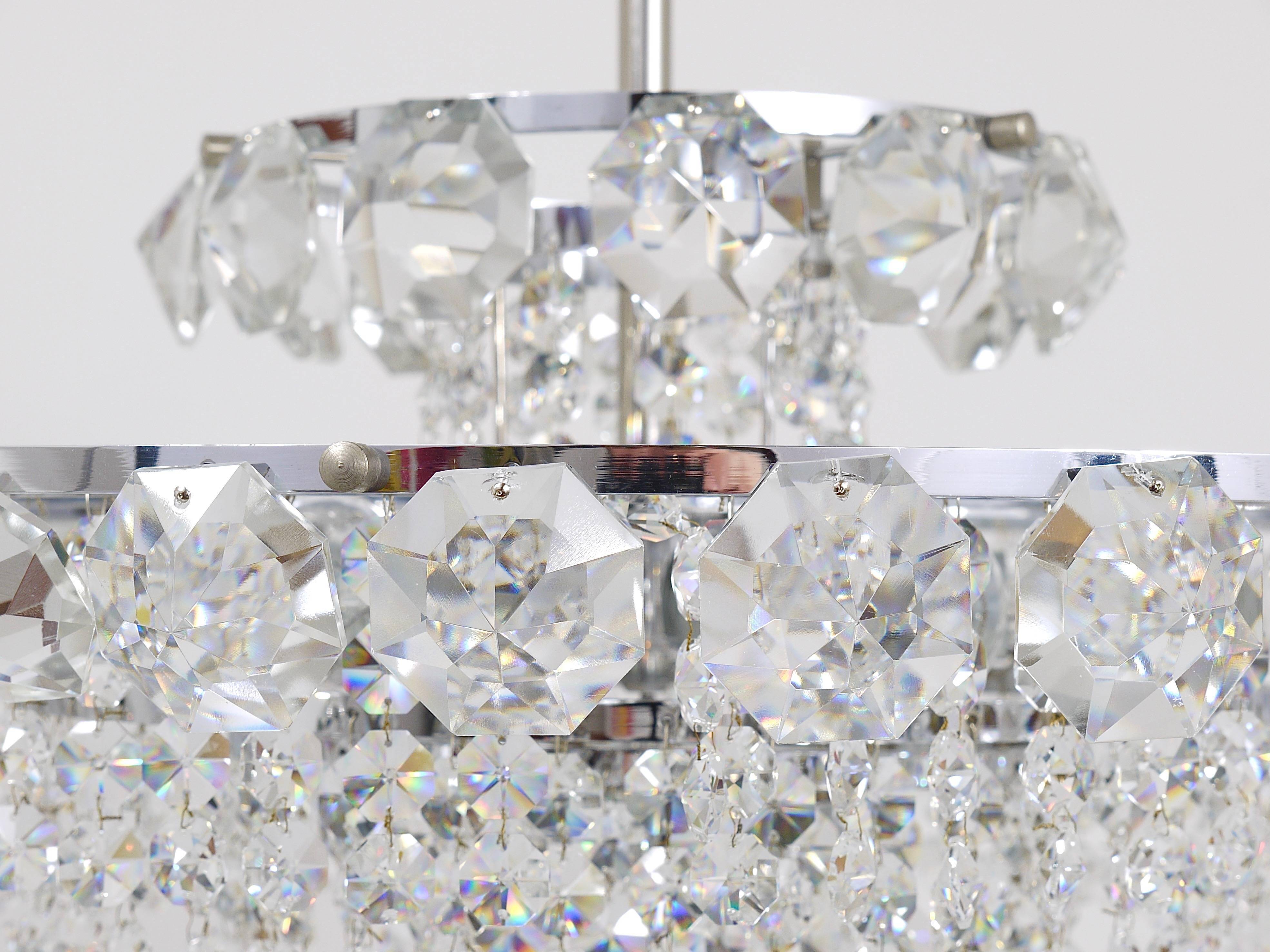 Diamond-cut faceted glass chandelier Bakalowits Vienna, Austria, 1950s