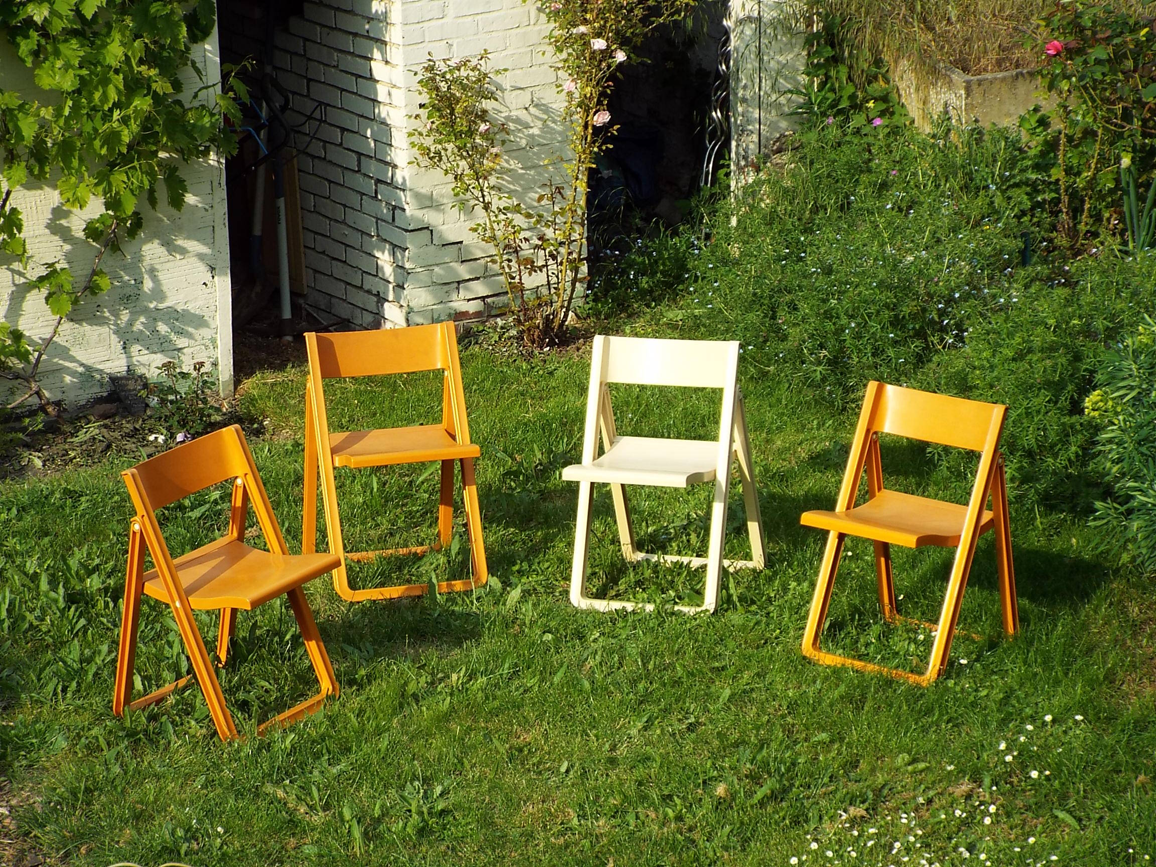4 folding chairs Allibert 70s