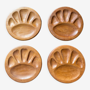 4 plates in teak or serving dish