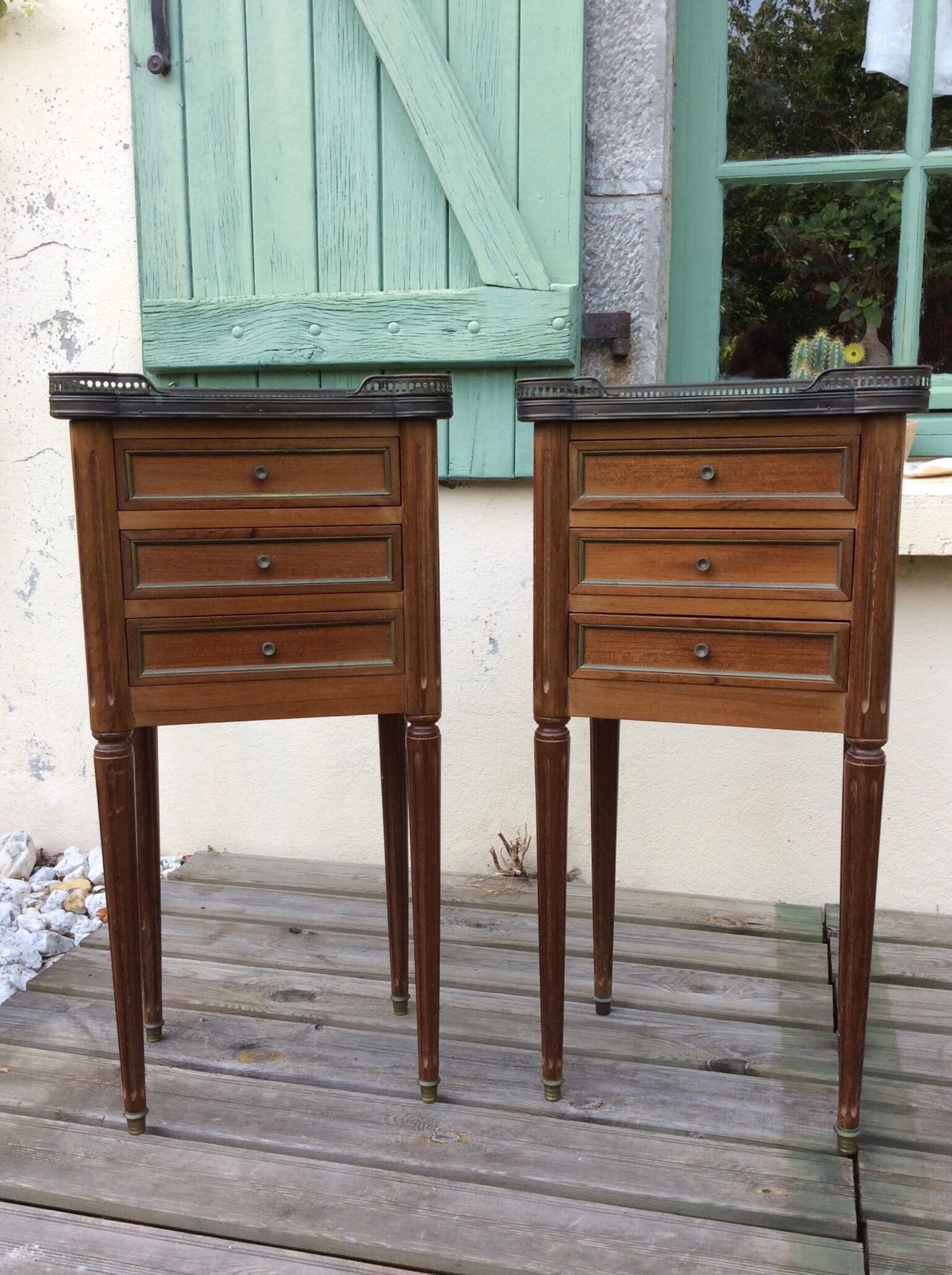 2 bedside tables Louis XVI style