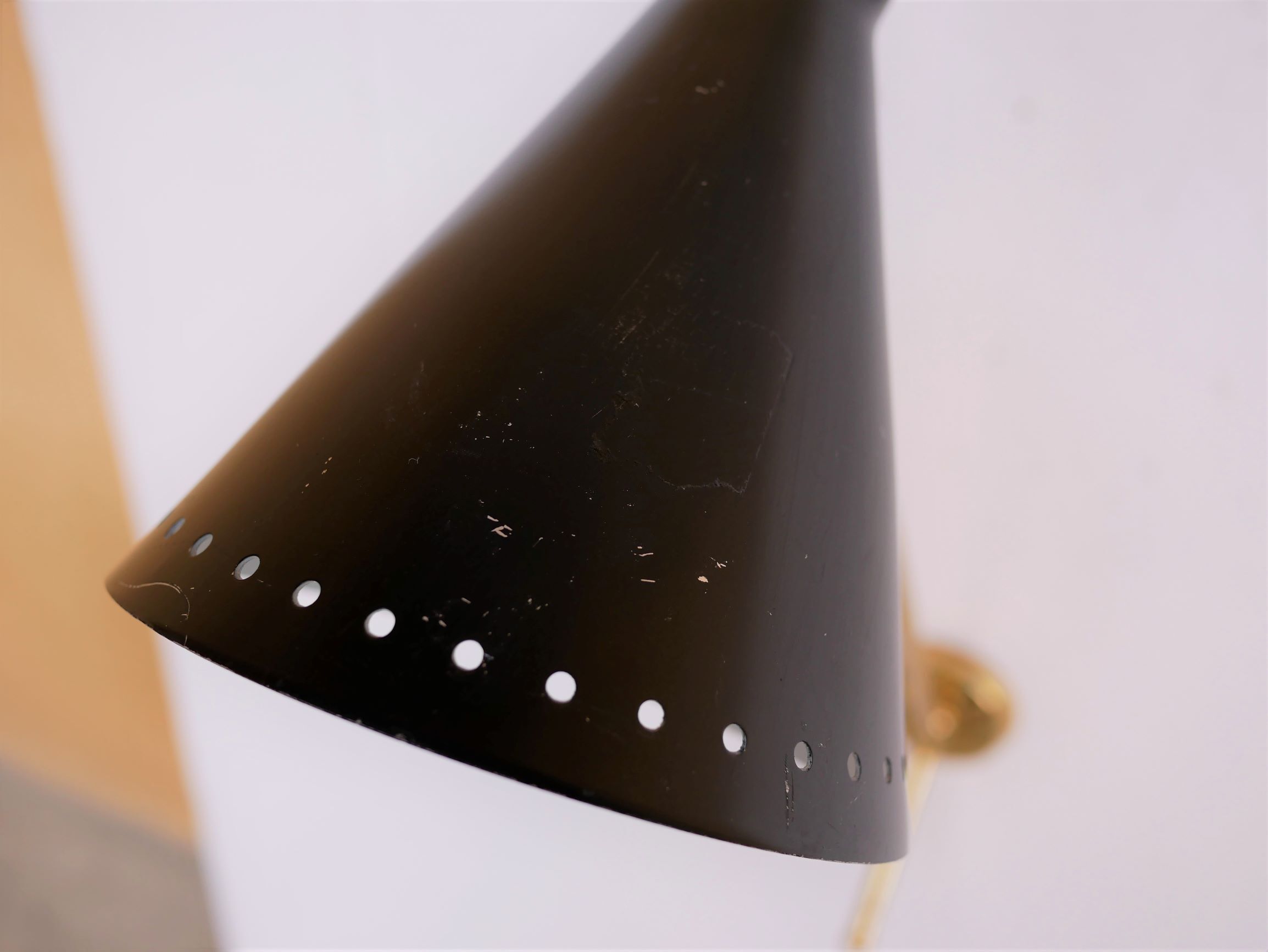 Vintage "Diabolo" wall apply in black metal and brass
