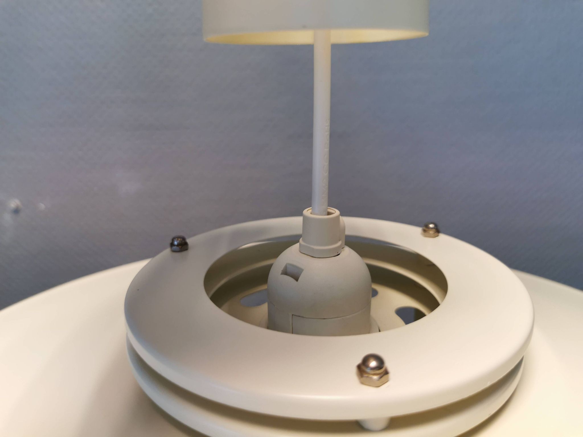 Danish Hanging lamp in white lacquered metal (not shiny white more cracked white) 1980s