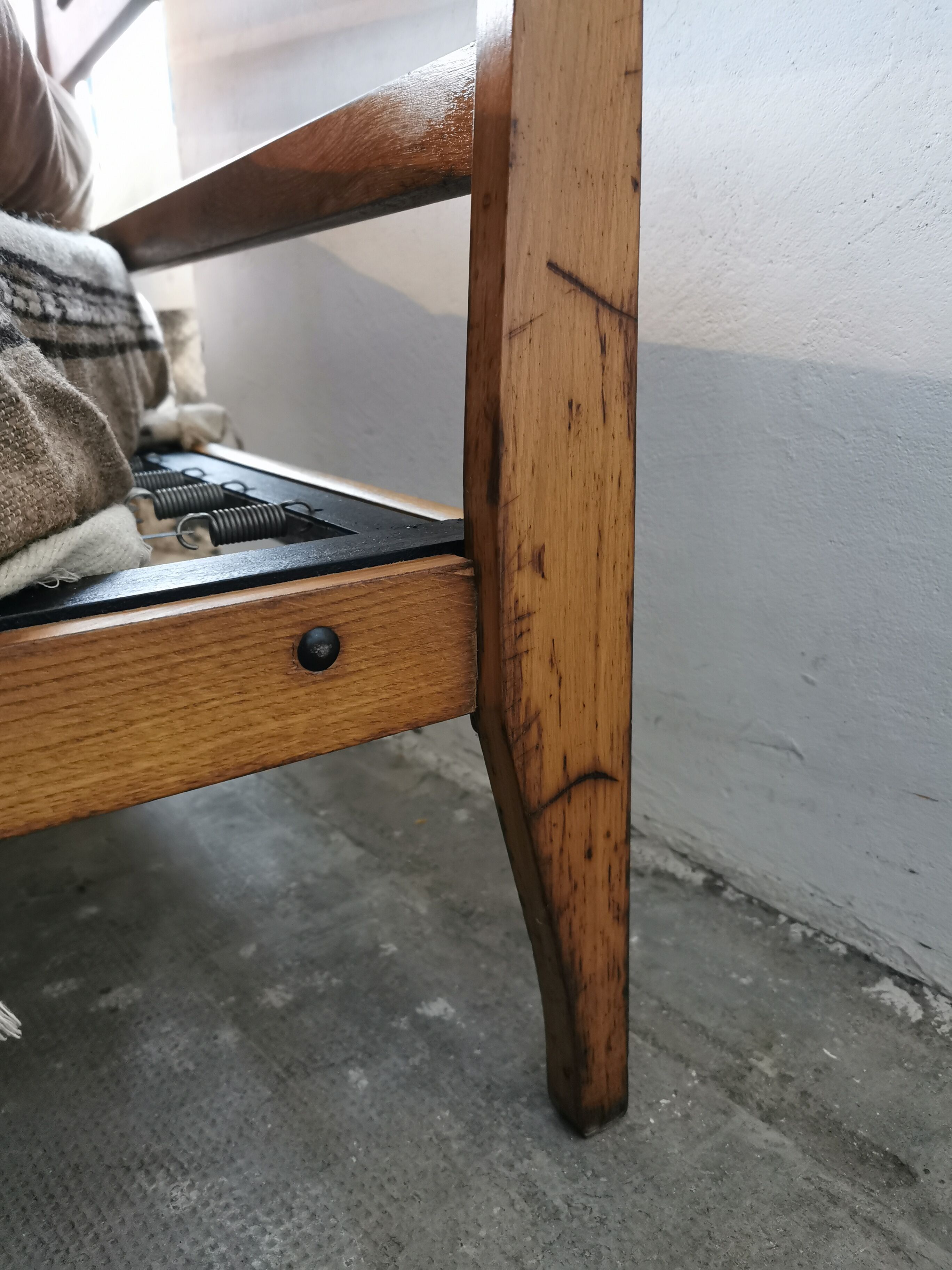 Bed of the 50s reconstruction style in oak