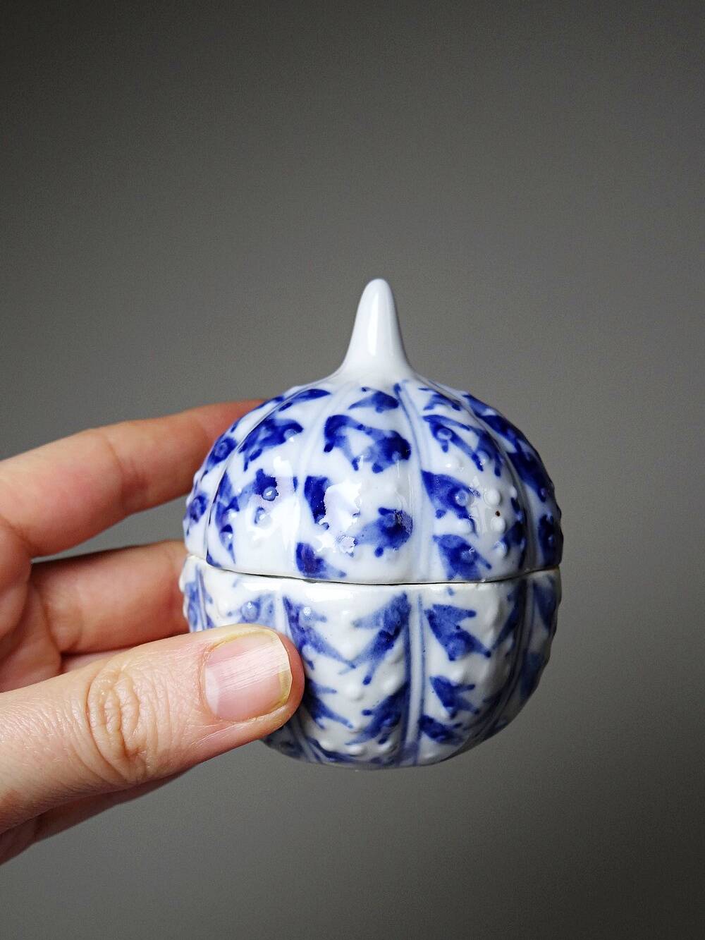 Small blue and white hand-painted vintage Chinese porcelain jewellery box.
