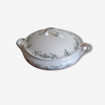 Soup tureen