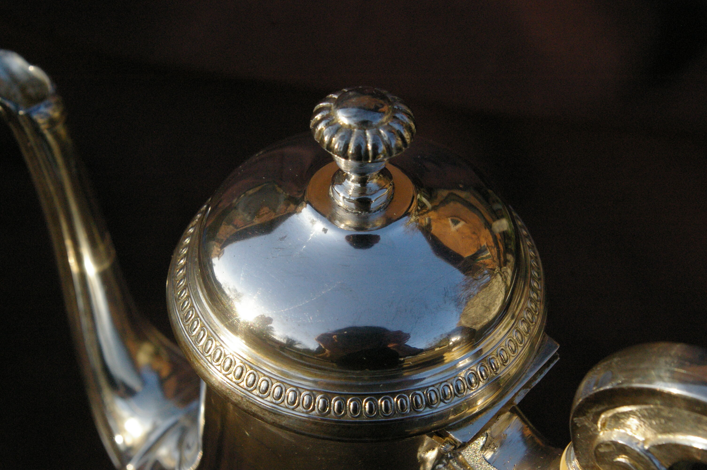 Pourer Coffee maker in Silver Metal model Shell