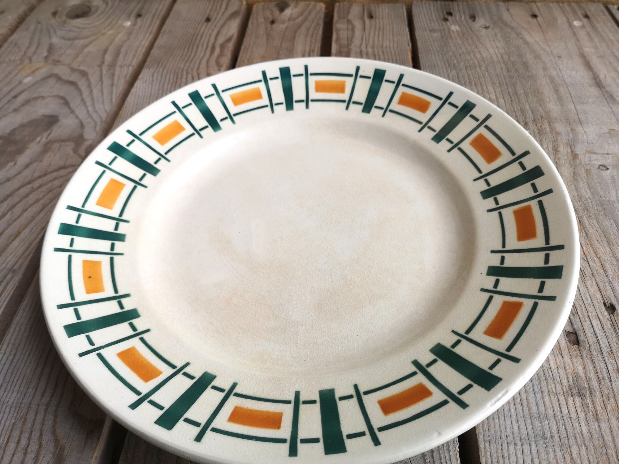 Badonviller ceramics round plate quiberon collection