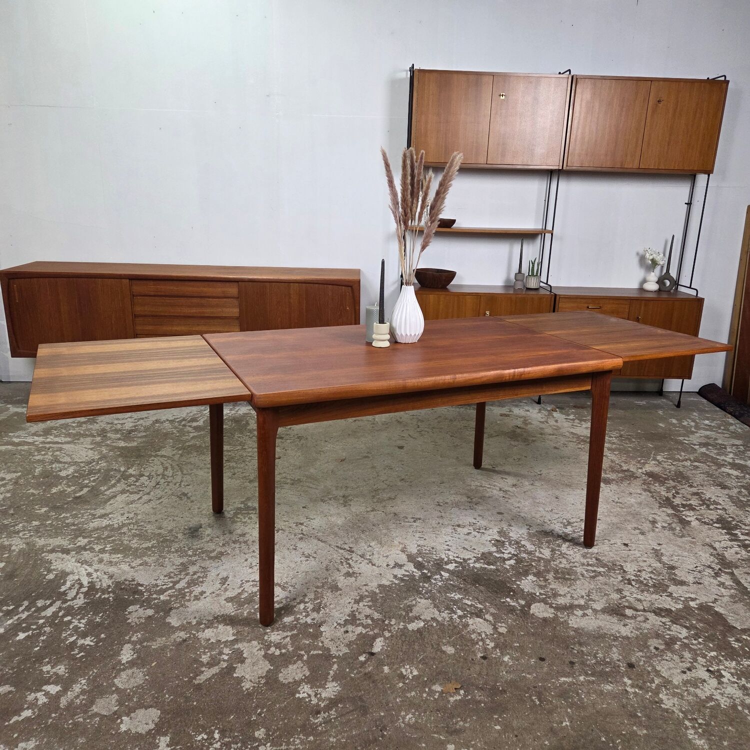 Henning Kjaernulf, Vejle vintage 1960s extendable table