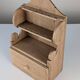 Étagère en pin sculpté à la main, style art populaire, 1 tiroir, 1950