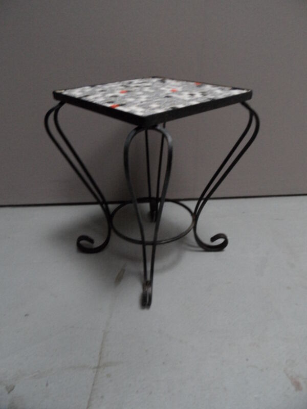 Table d’appoint vintage avec carrelage années 1960