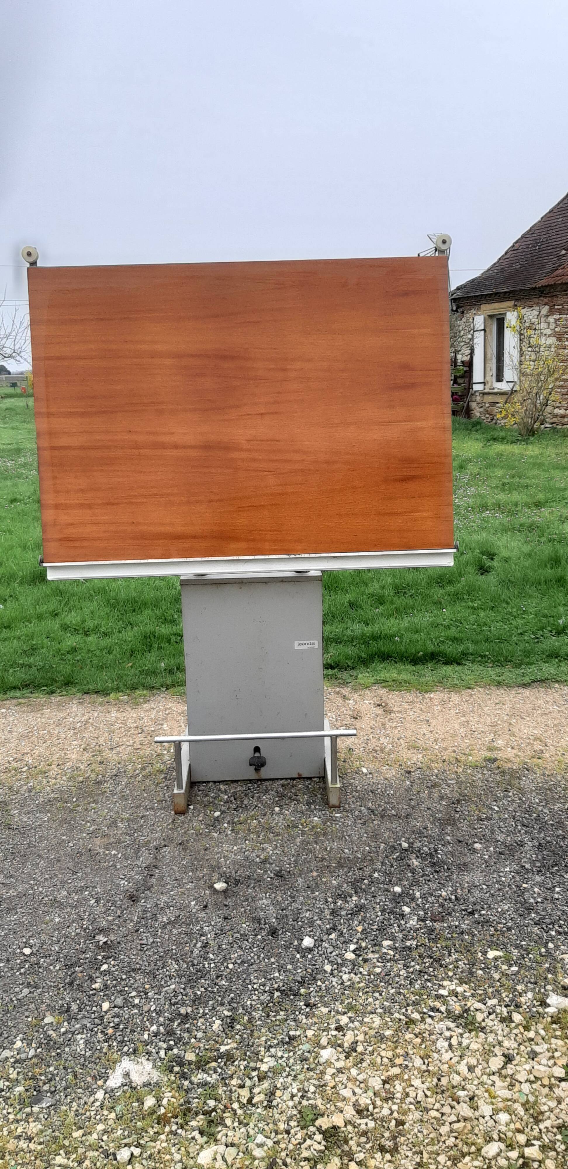 Drawing table by Jeandal Besançon