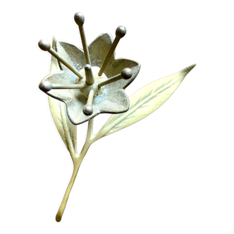 Decorative brass flower