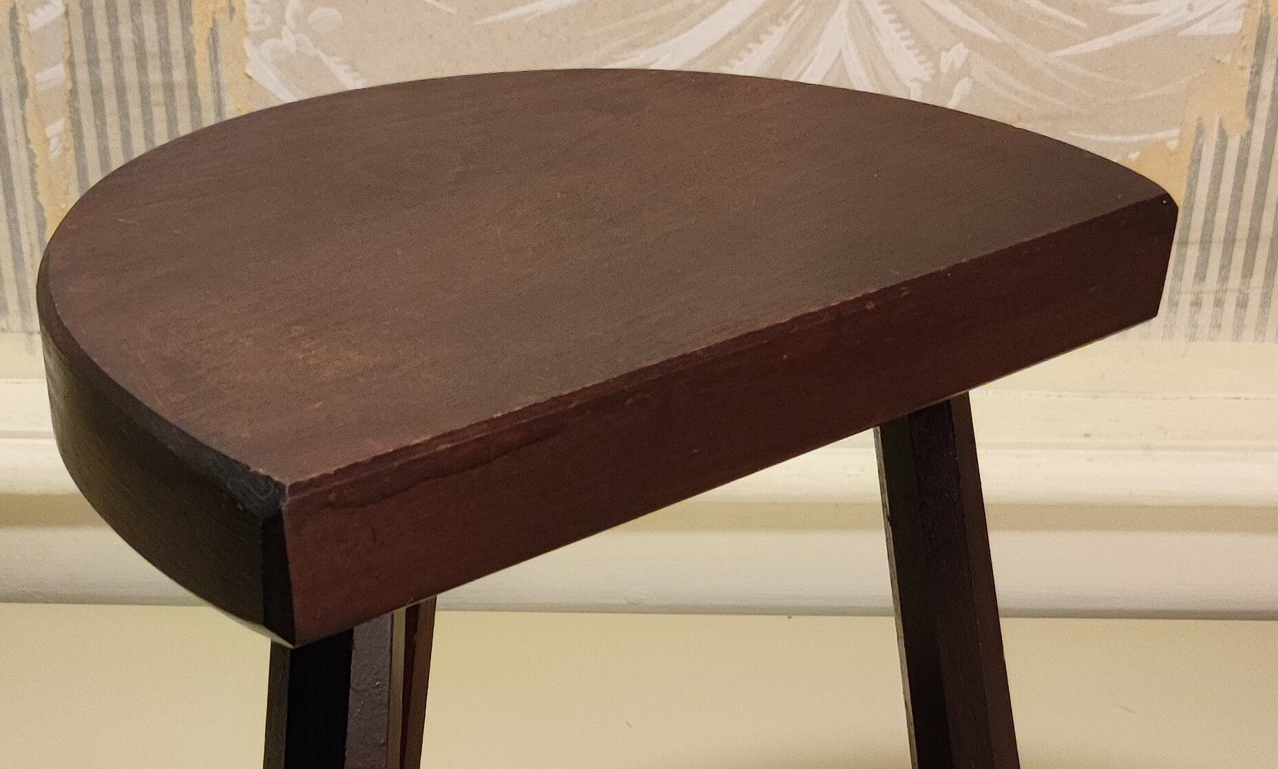 Solid wood tripod stool