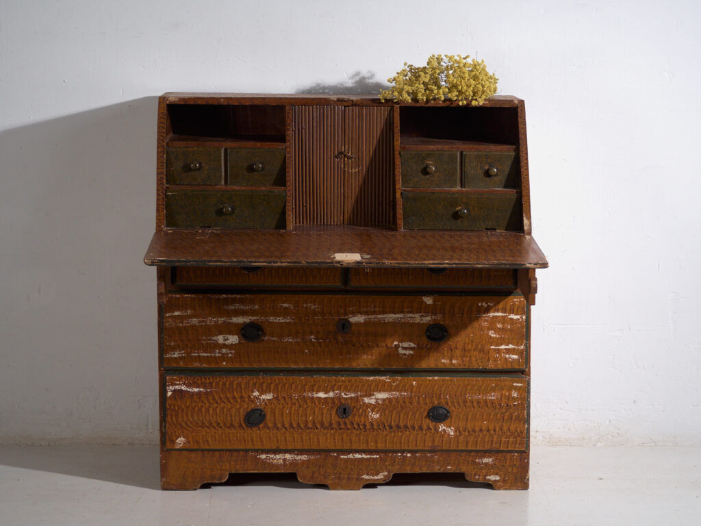 Swedish drop-leaf desk, antique – Scandinavian folk furniture – year 1783