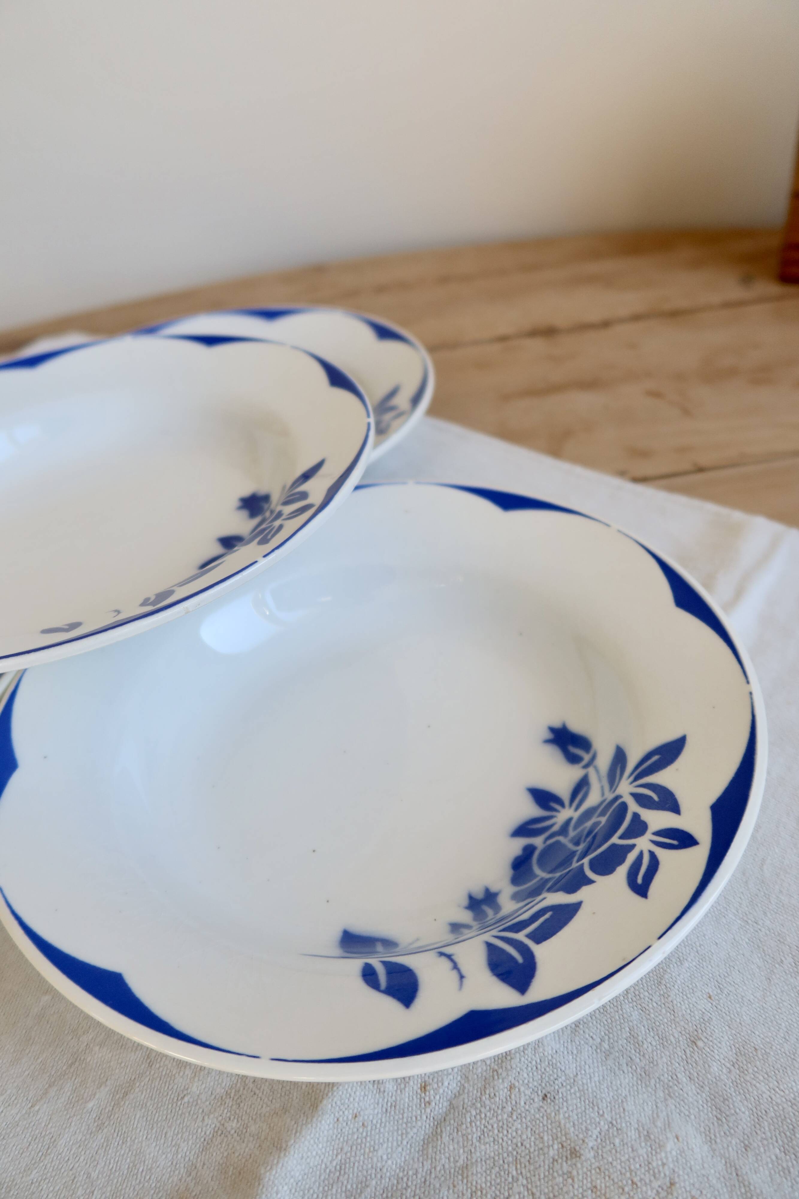 4 vintage deep plates Digoin Sarreguemines Corsica