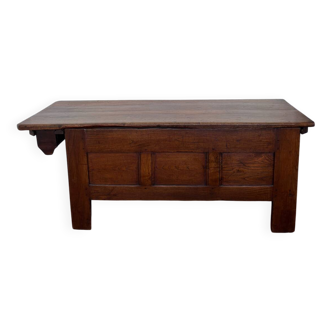 Grand coffre ancien en chêne massif – XIXe – belle patine d’origine