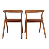 Paire de chaises Fredericia Yksi Modèle 3341 en cuir cognac et chêne huilé