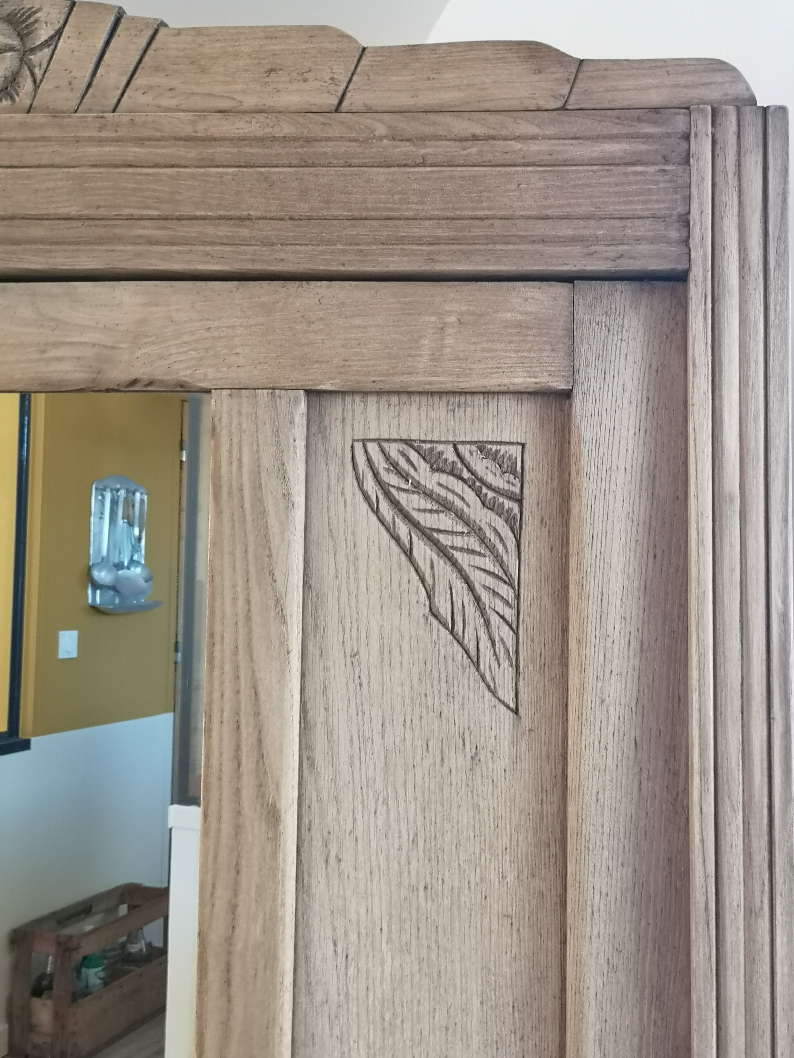 Stripped parisian wardrobe, raw wood
