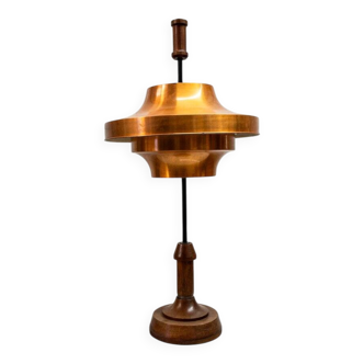Table lamp with a wooden structure and adjustable copper shade by Stilnovo, 1950s.