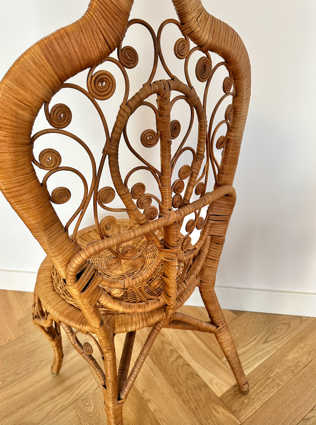 Rattan chair peacock inspiration Emmanuelle