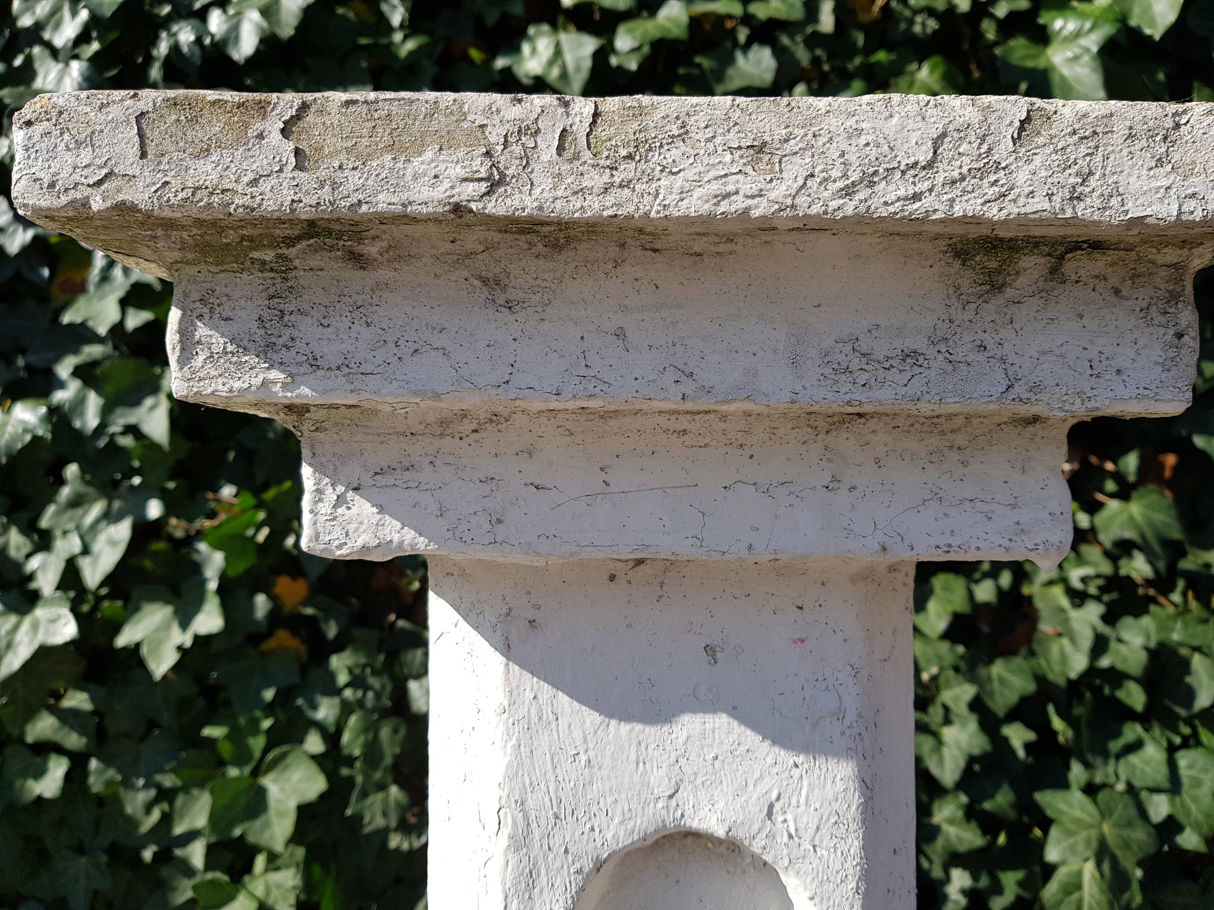 Concrete garden column
