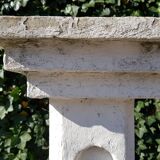 Concrete garden column
