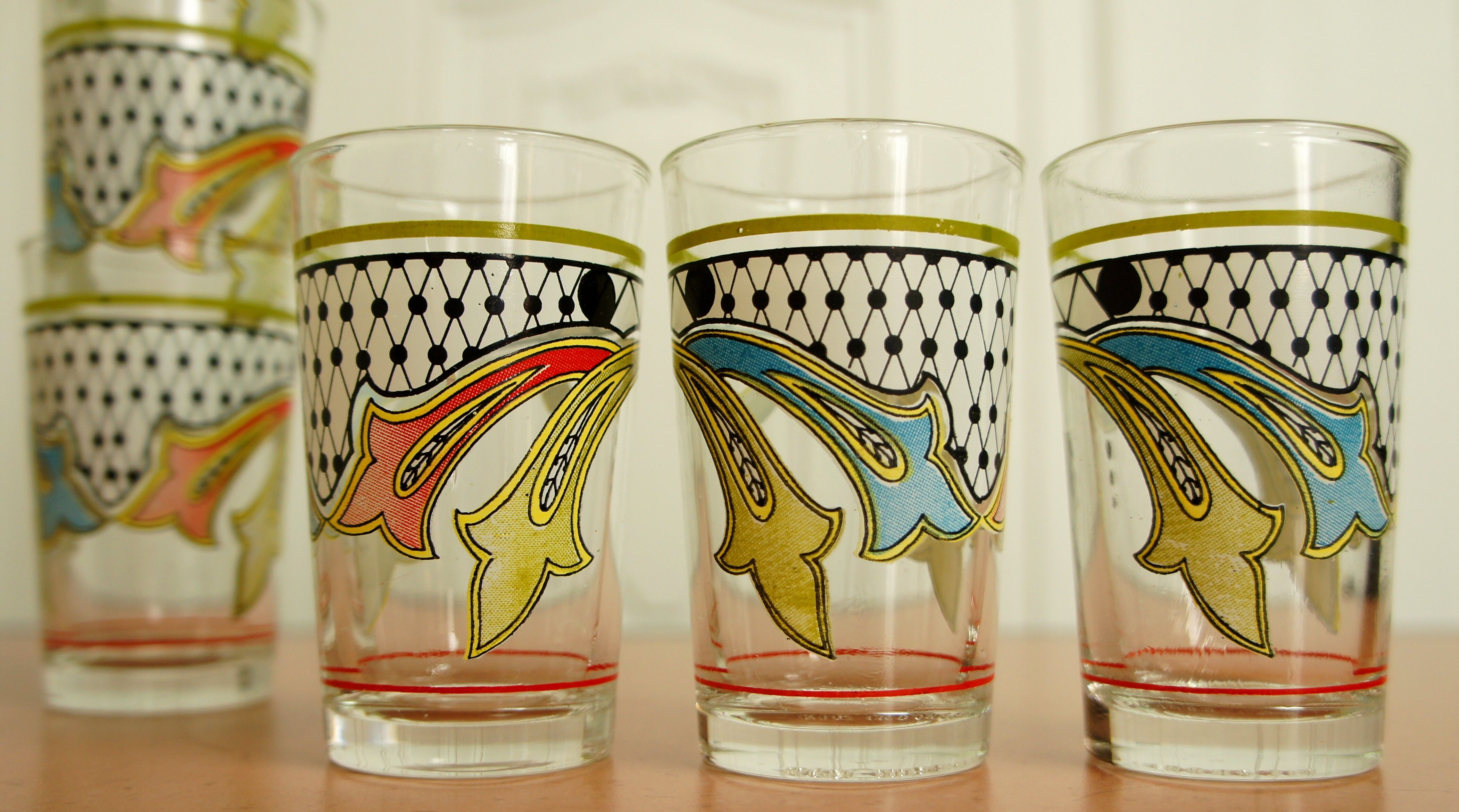 Set of 6 vintage shooter glasses