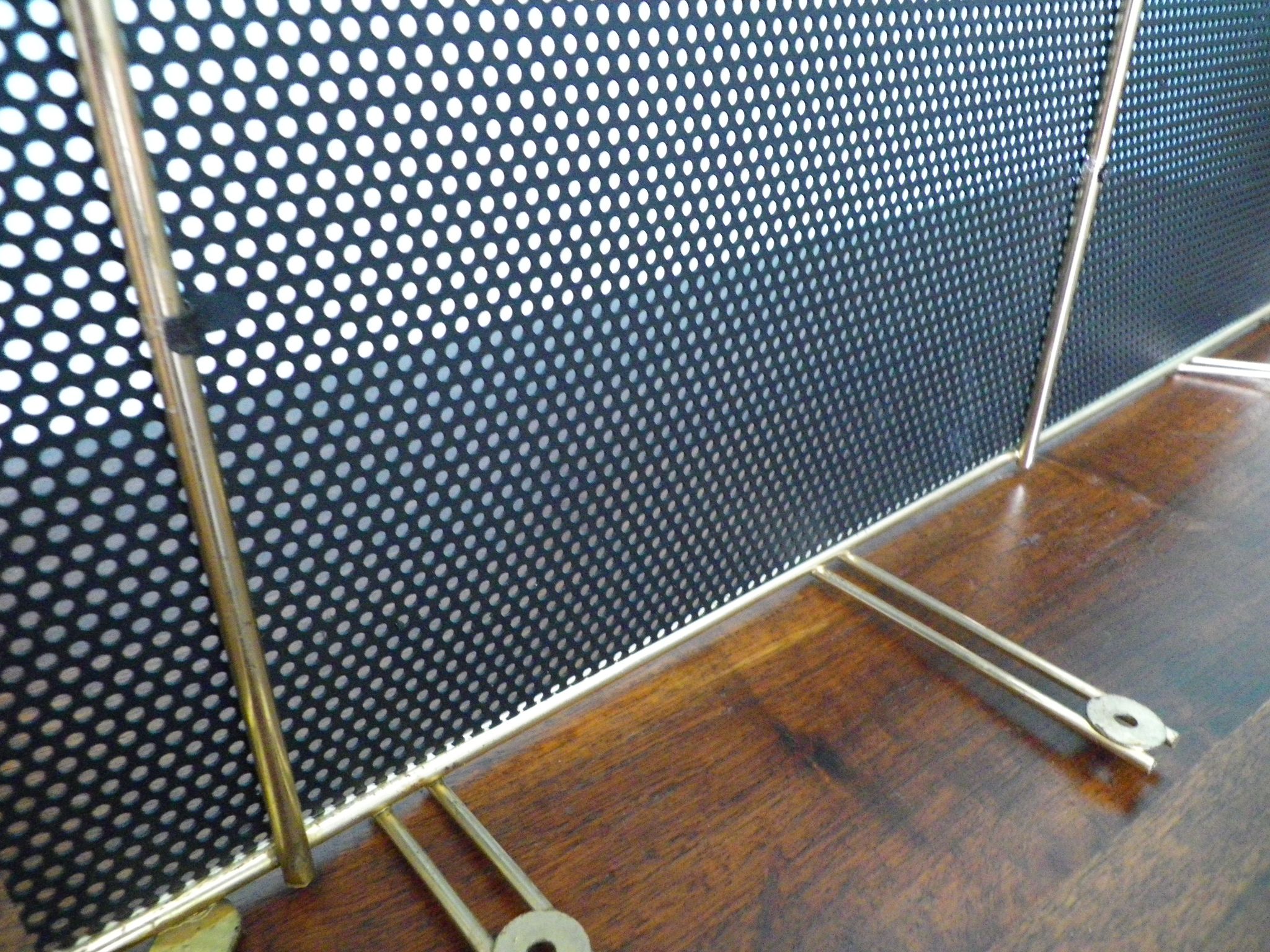 Wall coat rack