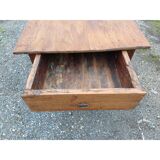 19th century country farmhouse table in walnut and pine, with 3 drawers