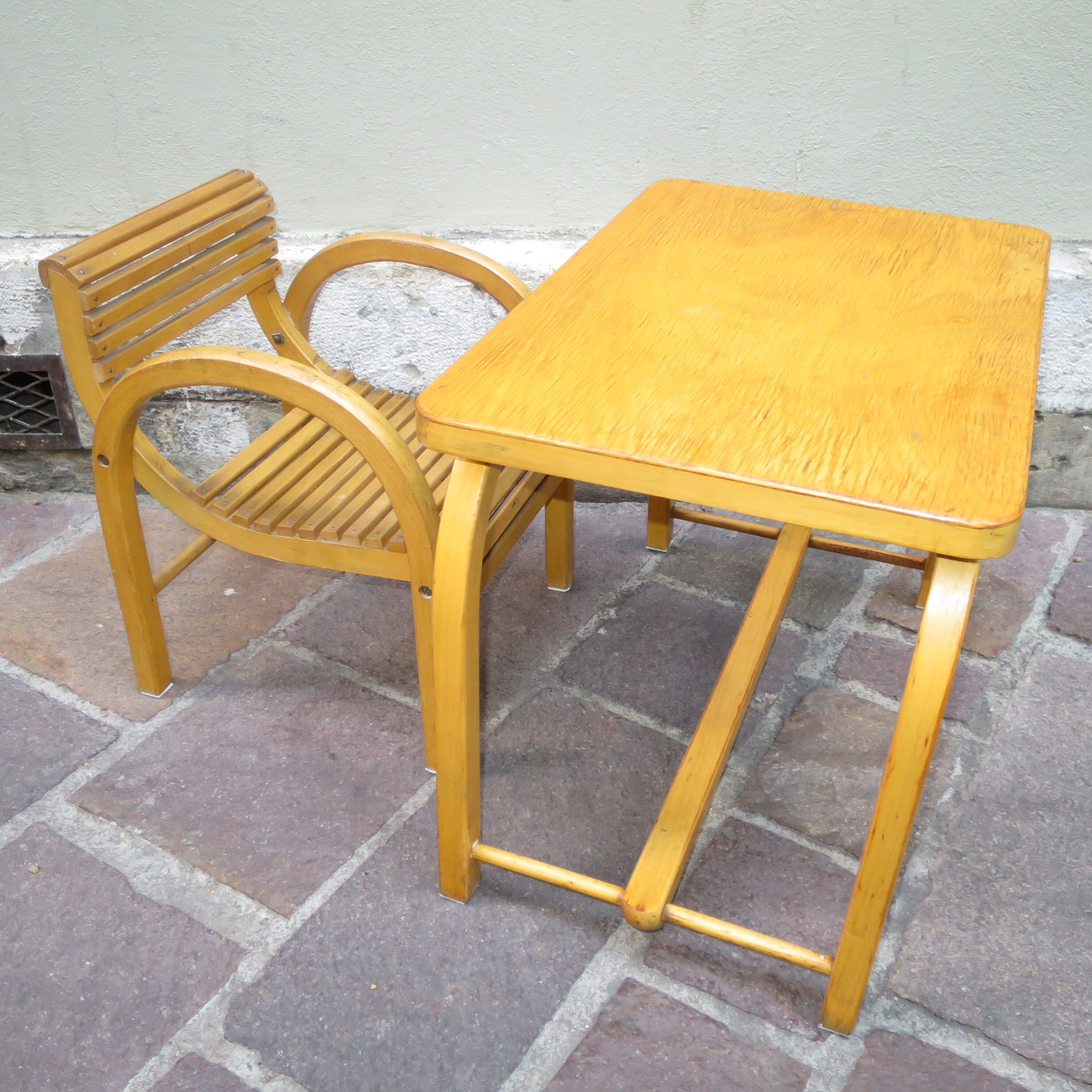 Bureau enfant et son fauteuil Baumann Art Déco