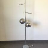 Eyeball floor lamp in chromed metal