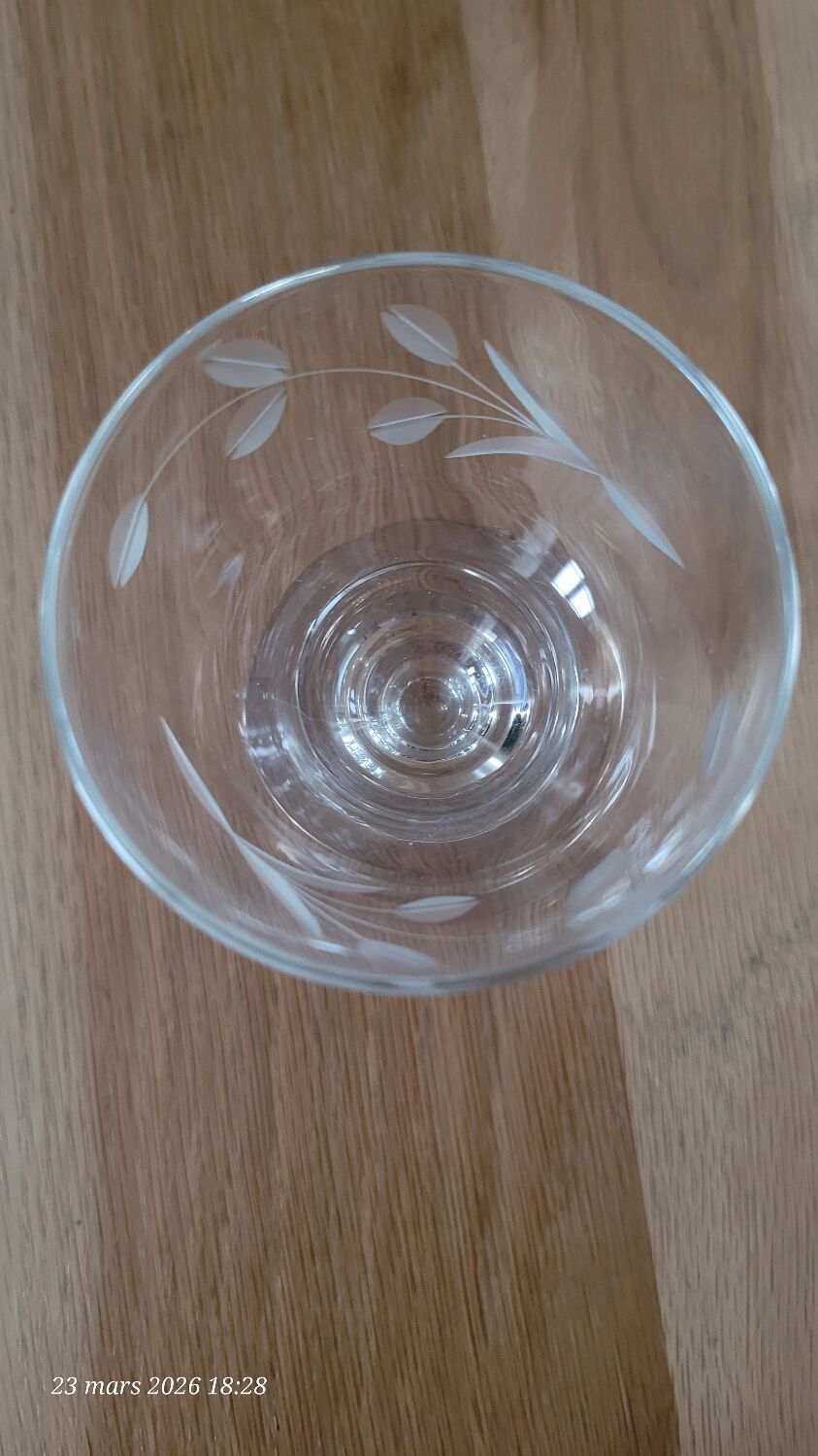 7 vintage footed aperitif glasses