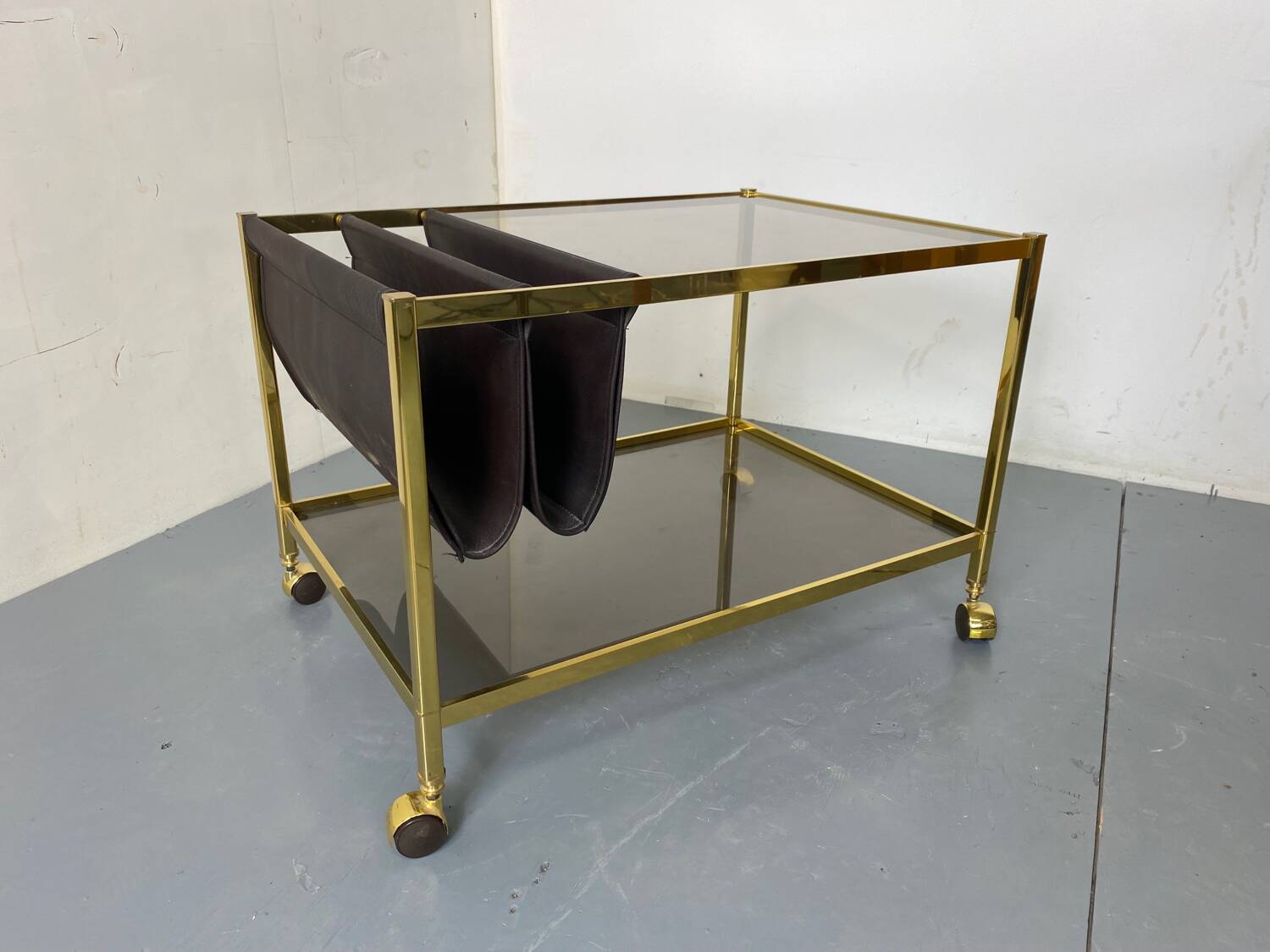 Table basse hollywood regency vintage en laiton et verre de maison jansen, 1970s