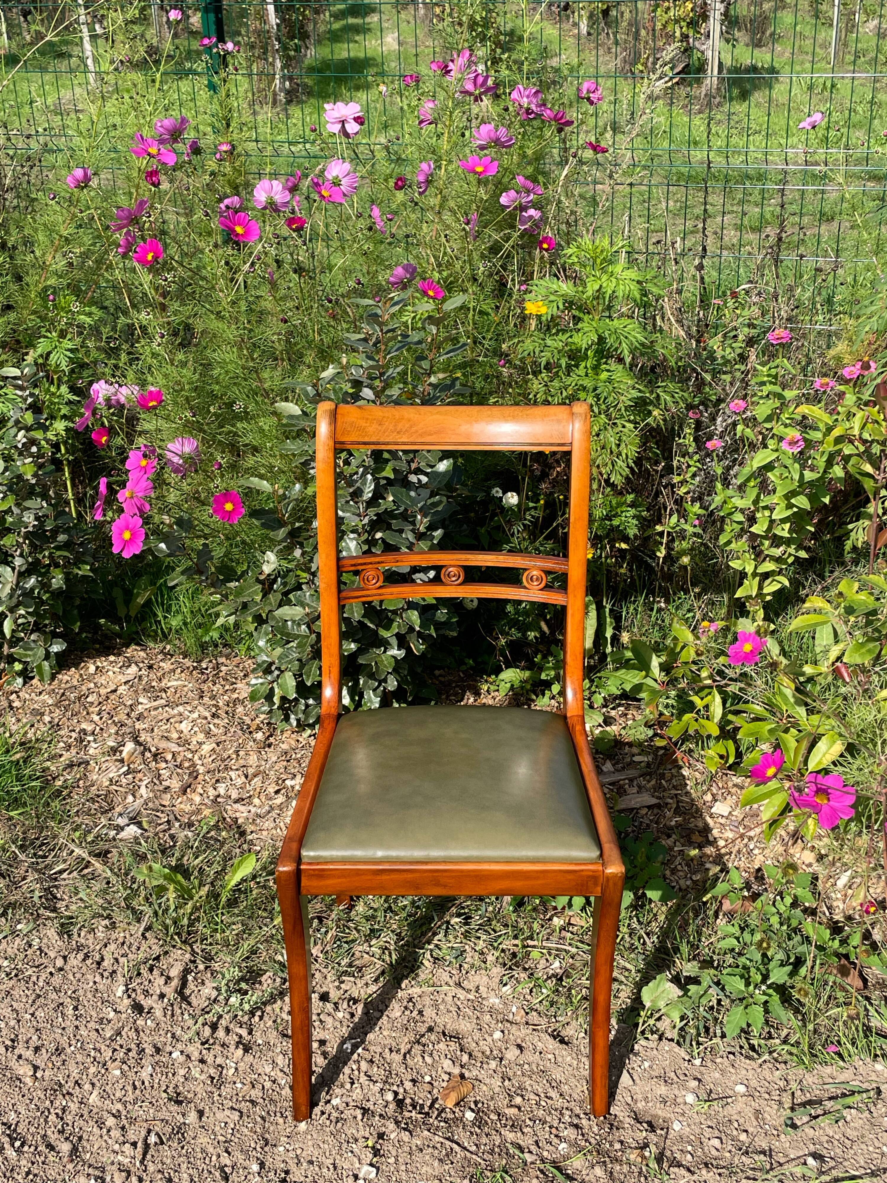 Chair cherry wood and green skaï