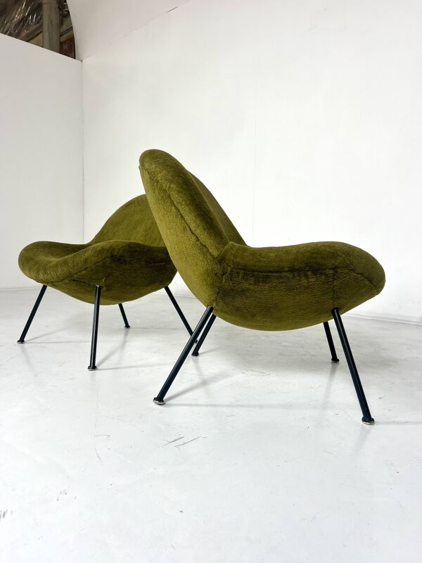 Paire de fauteuils ''Egg'' par Fritz Neth, années 1950, nouvelle tapisserie