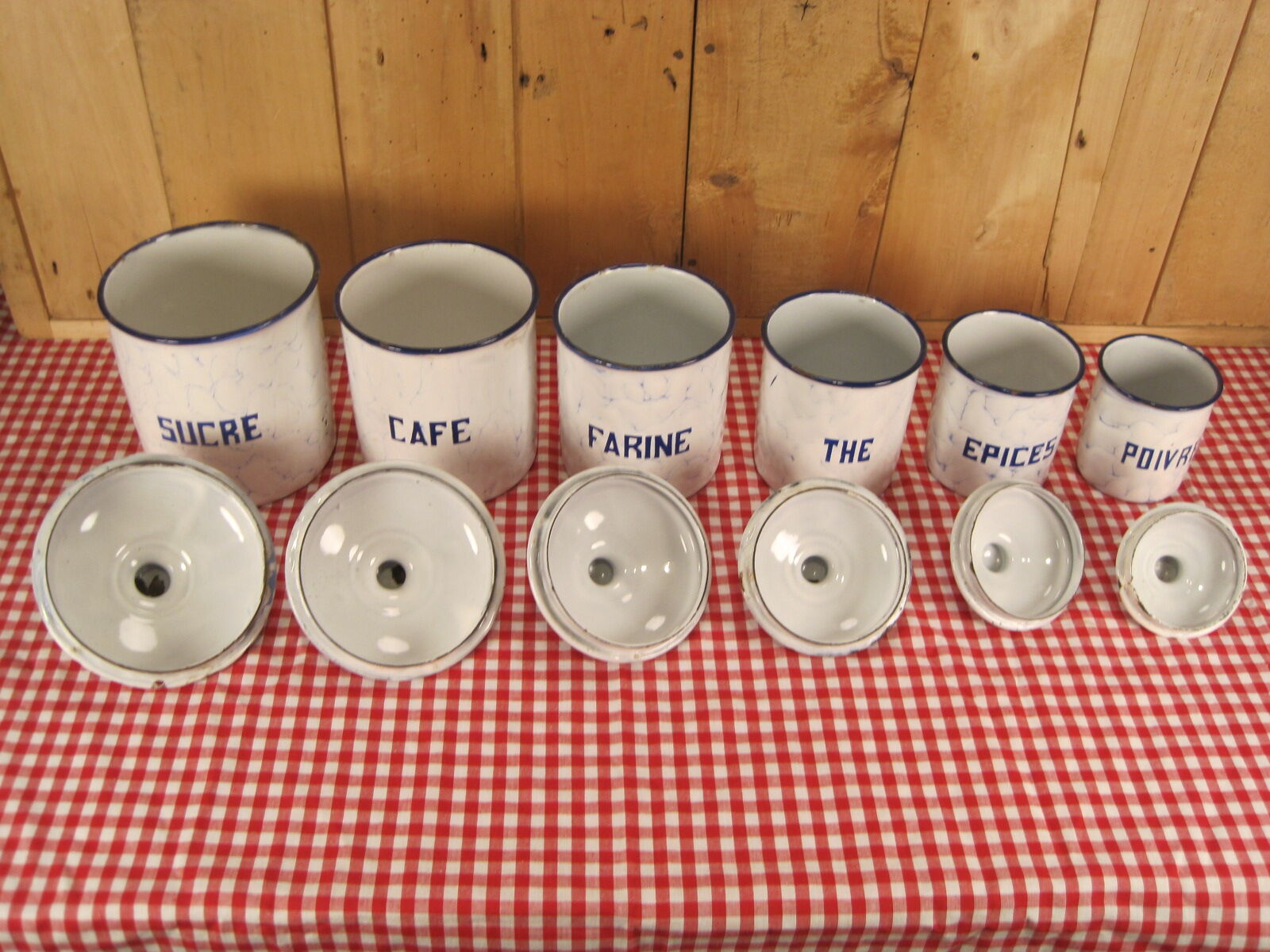 6 old spice pots in white and blue enamelled sheet metal