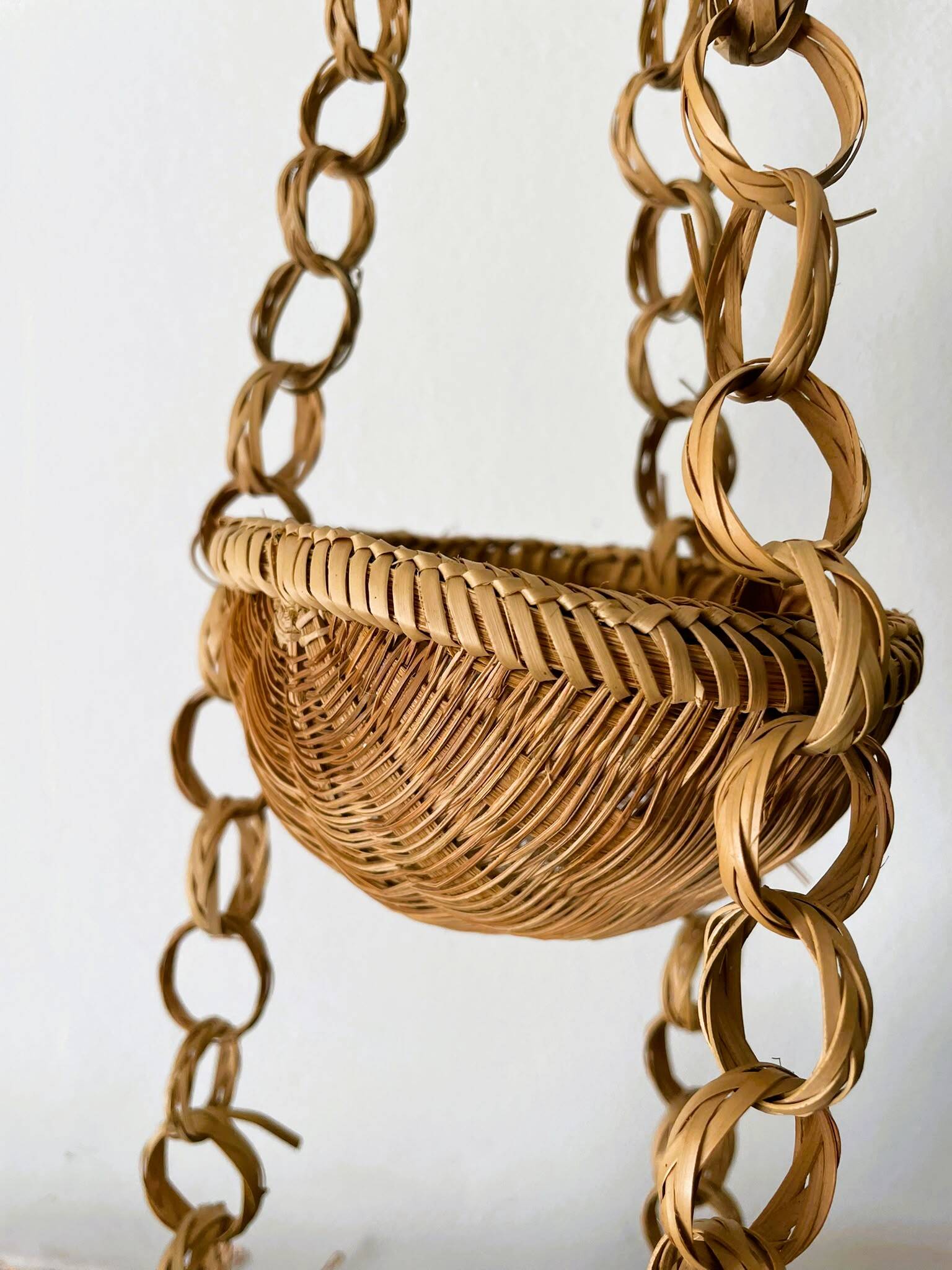 Panier suspendu tressé vintage
