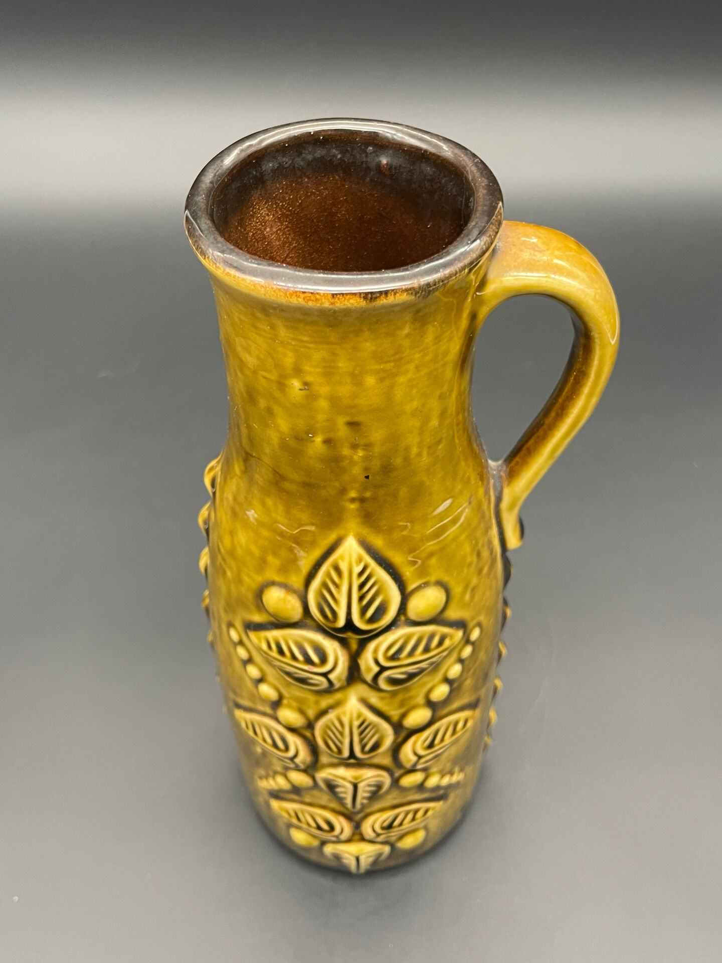 Vintage vase Bay Keramik 650-25 – German ceramic with a floral design