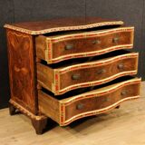 Majestueuse commode galbée style Régence en marqueterie de bois de rose et palissandre