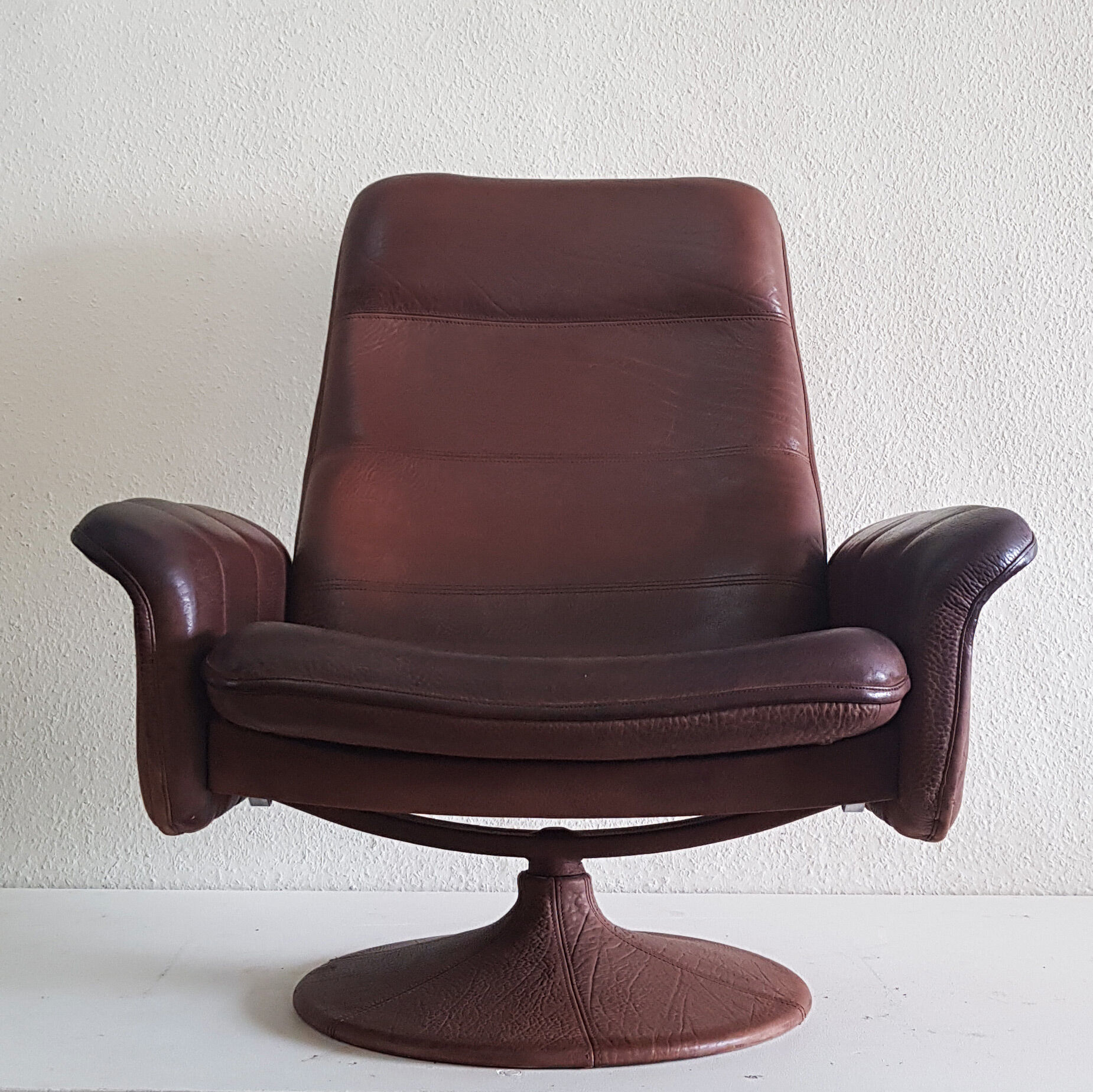 De Sede ds 50 swivel leather armchair, Switzerland 1970
