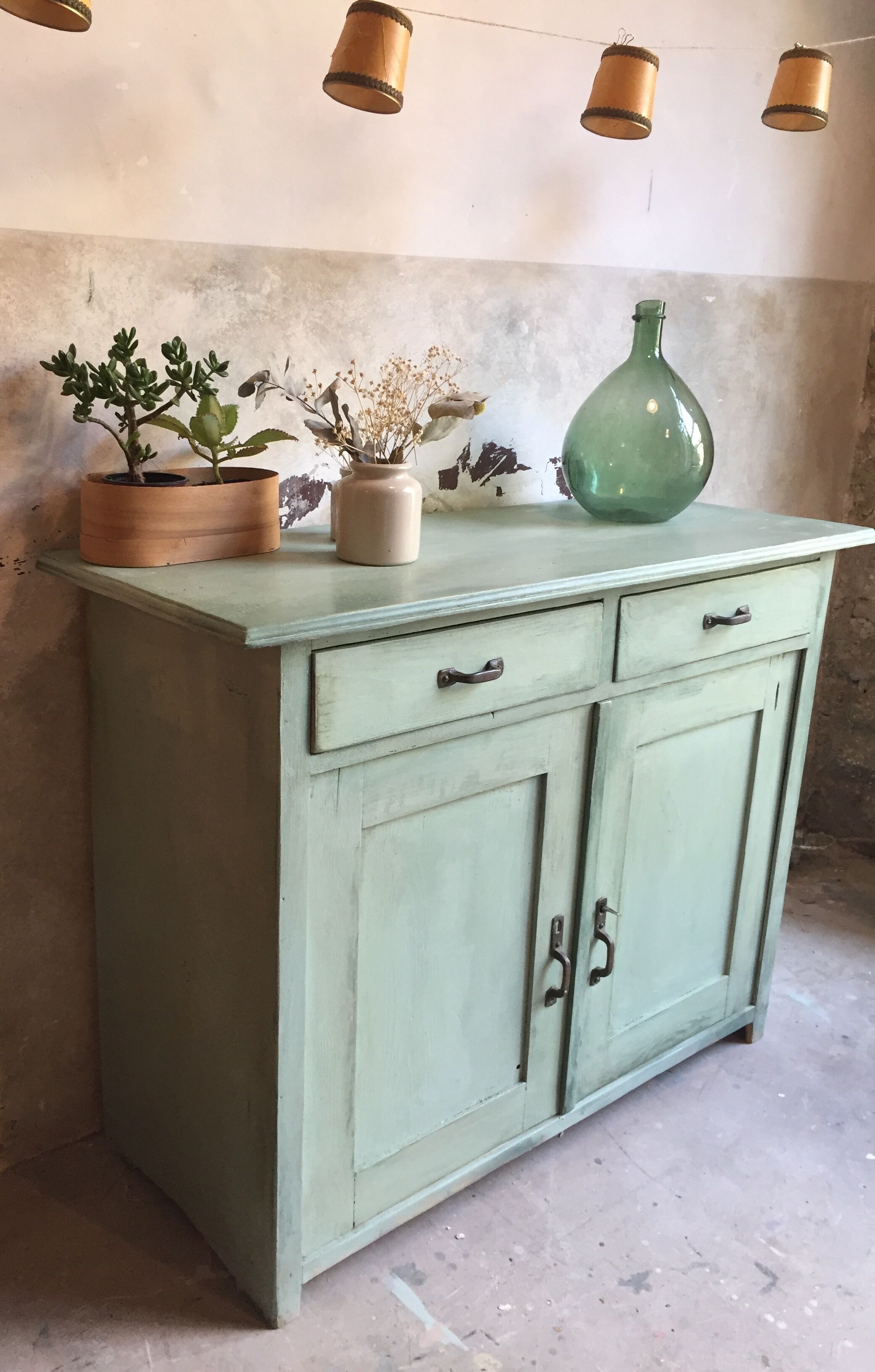 Buffet former green patina