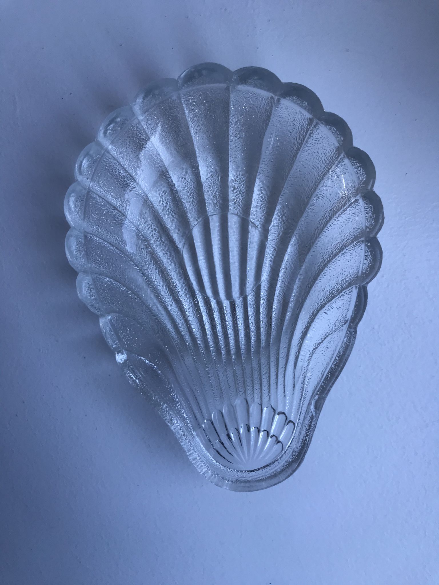 Vide-poche coquillage en verre années 70