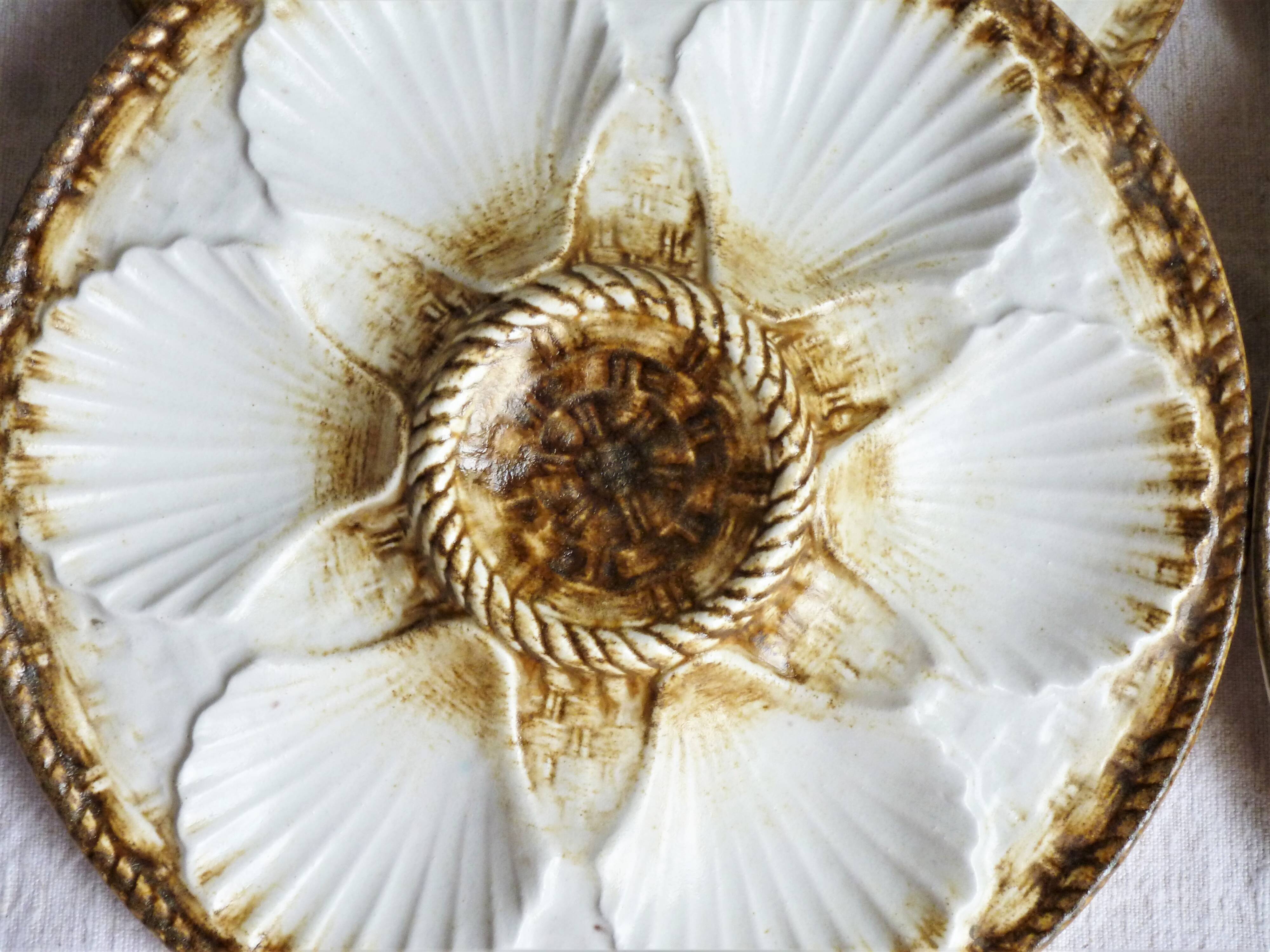 Set of 2 Longchamp oyster plates, vintage shell plates.