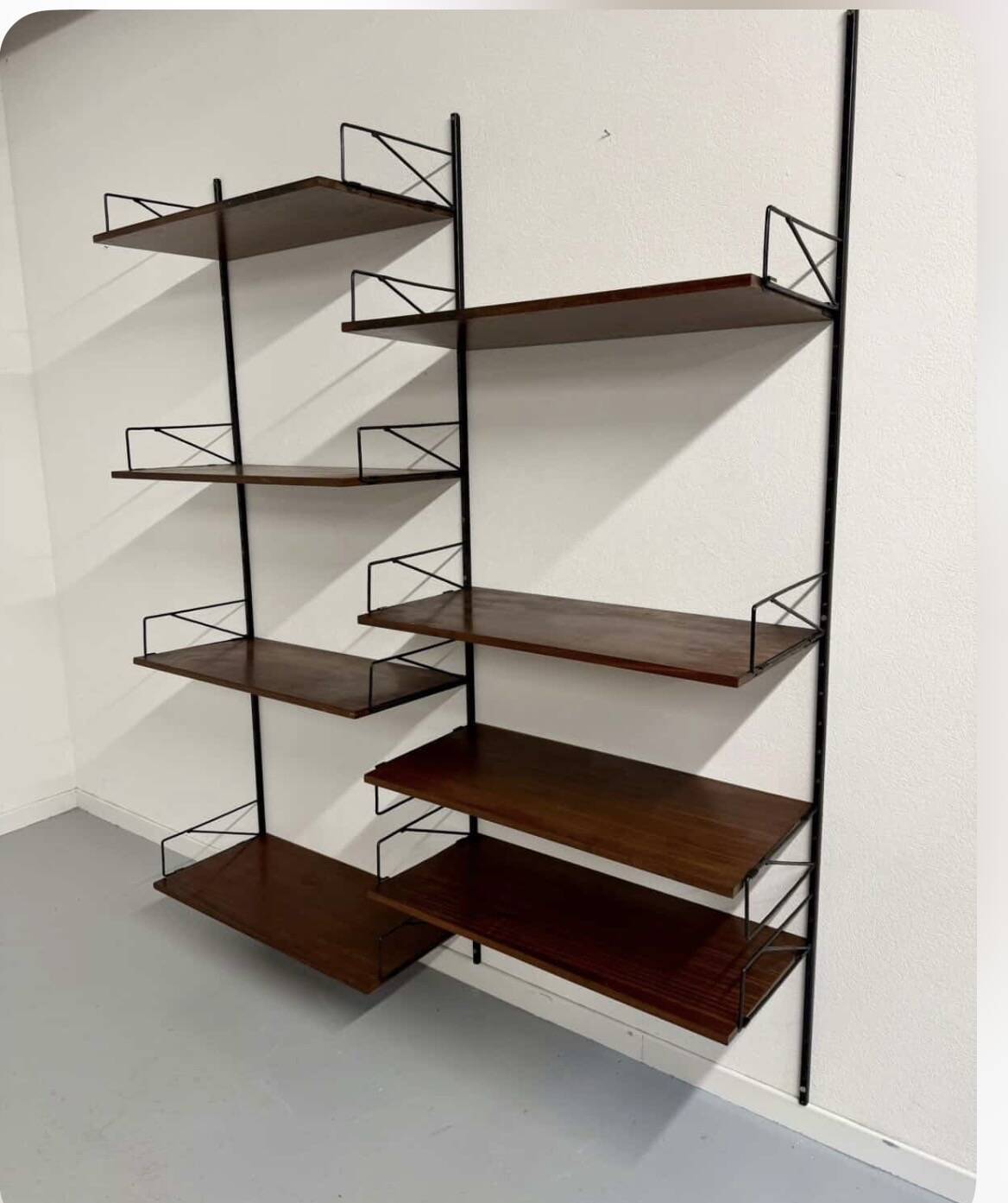 Wall shelf