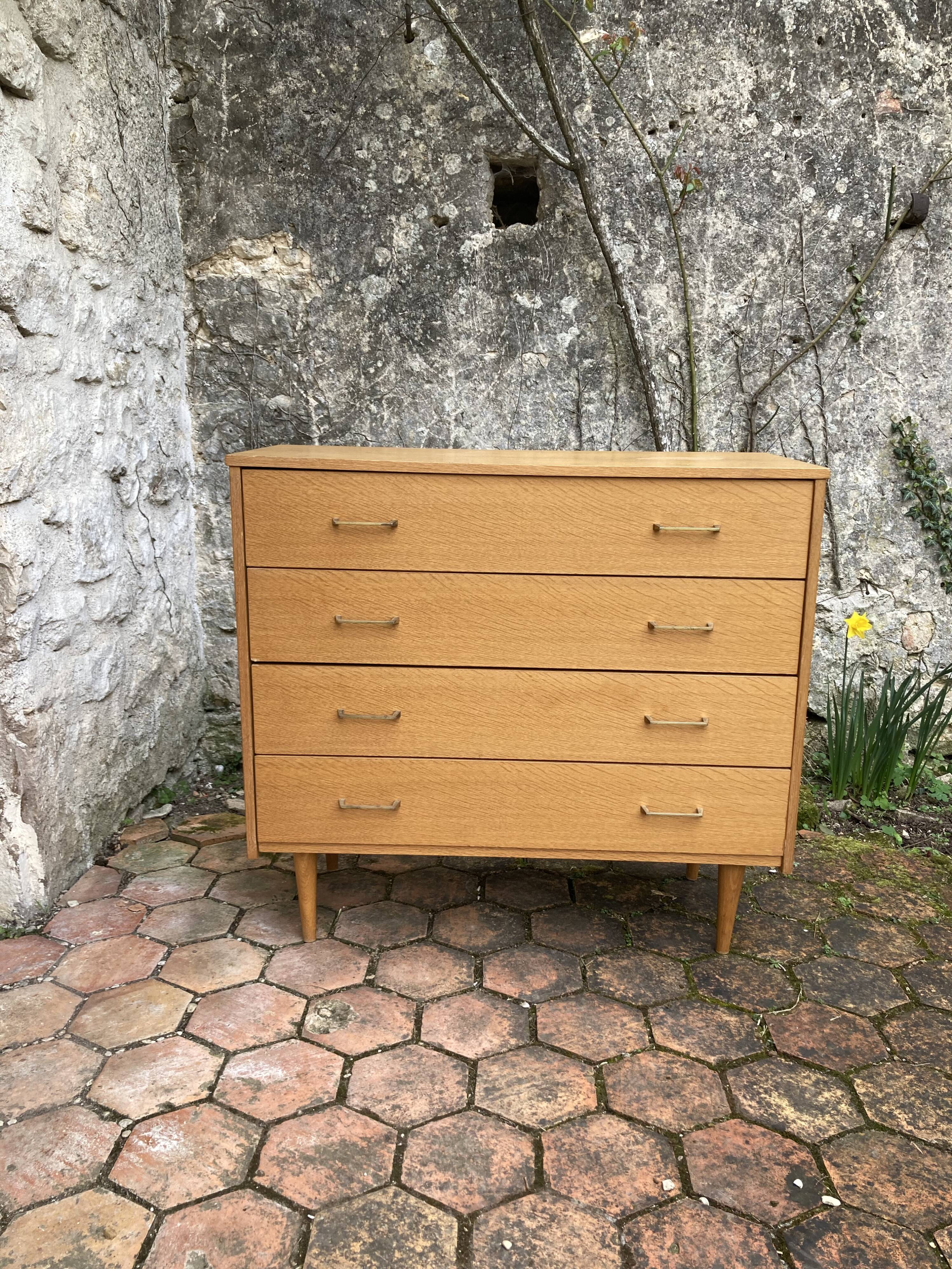 Vintage chest of drawers
