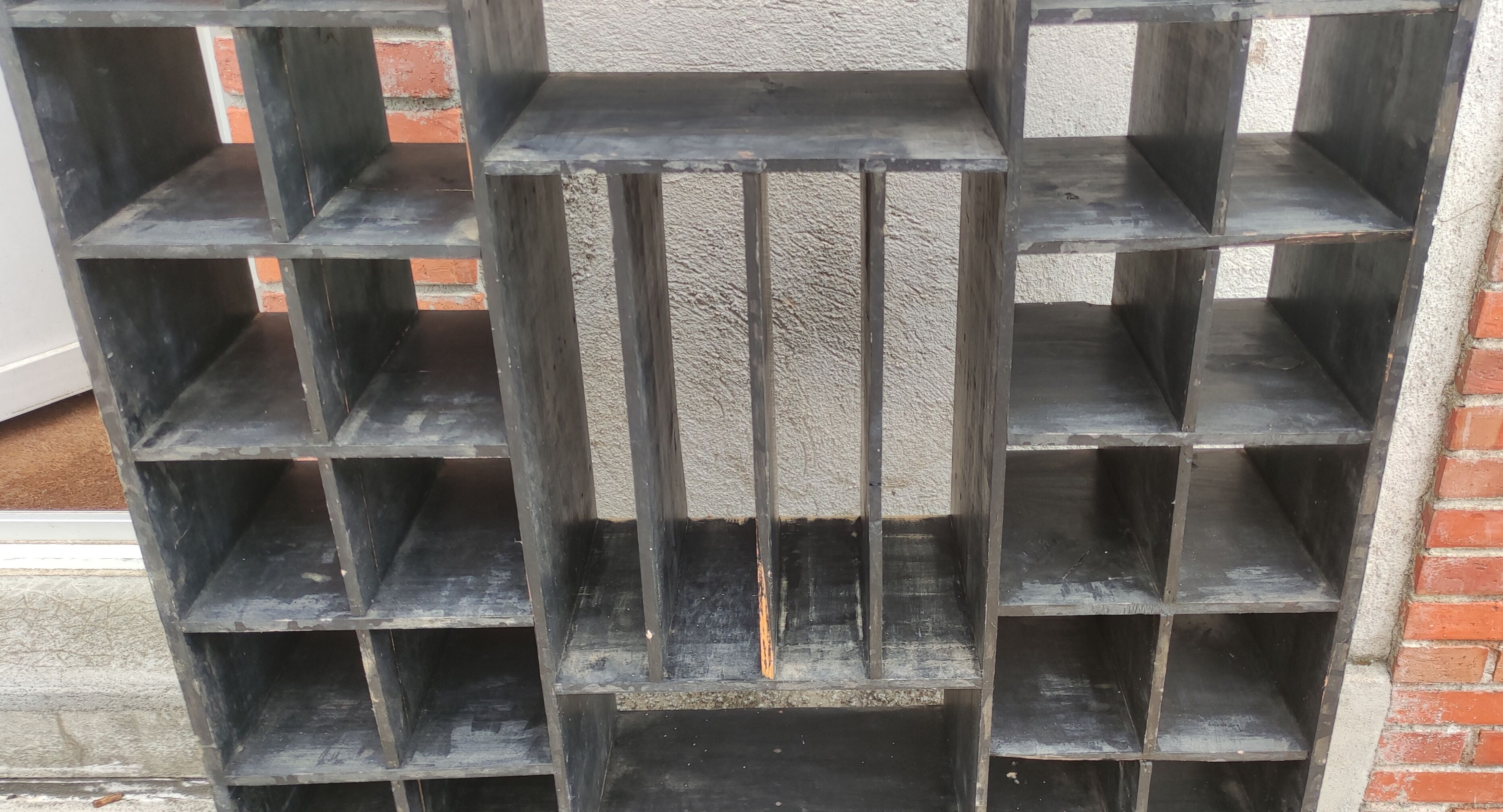 Vintage compartment cabinet